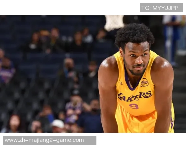 NBA夏联精彩回顾新秀表现抢眼各队未来之星逐渐浮现